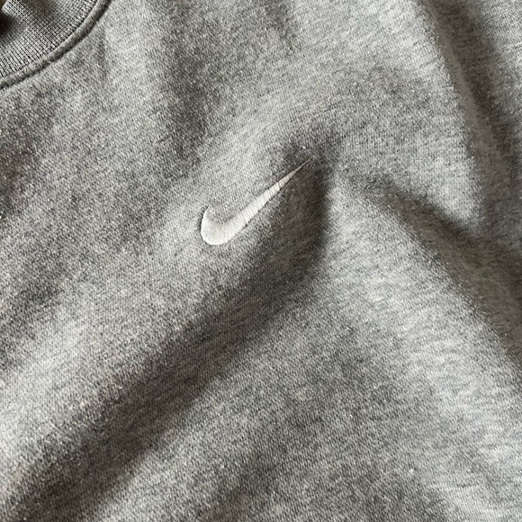 Sweatshirt - Picture 3 of 5